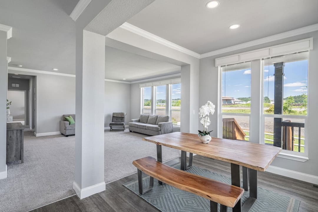 Emerald estate interior home features