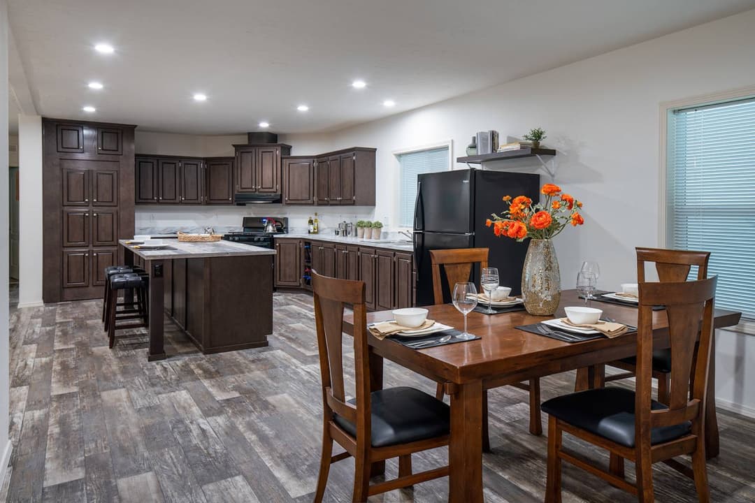 Hidden valley hv4764m kitchen home features