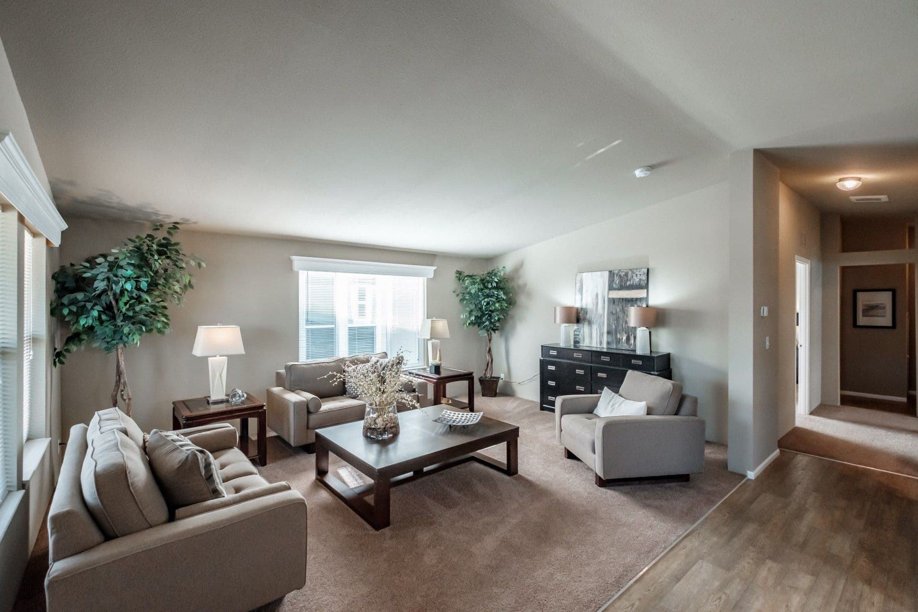 River's edge 28362b  home features