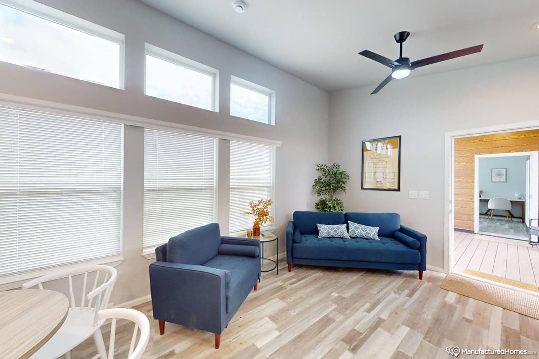 Avanti w/ in-law suite interior home features