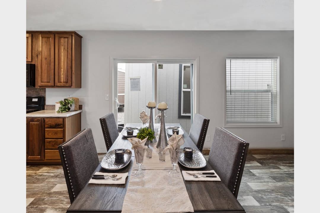 Dreamworks dw4603f interior home features
