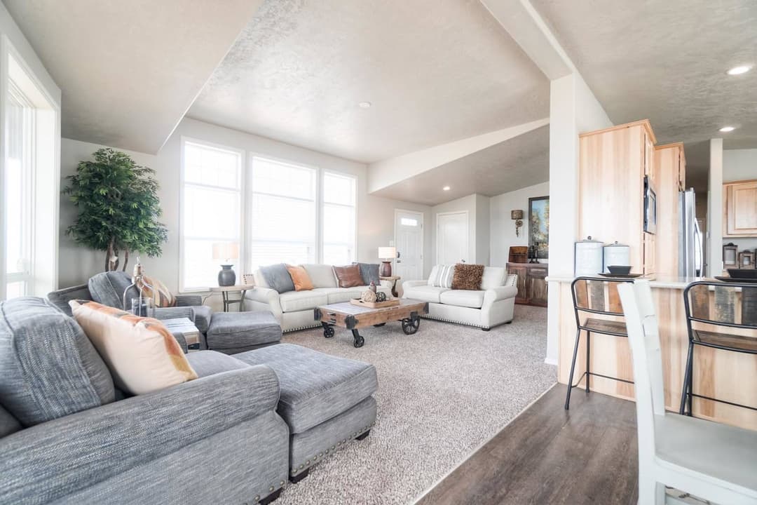 Crystal bay estates cb4603c interior home features