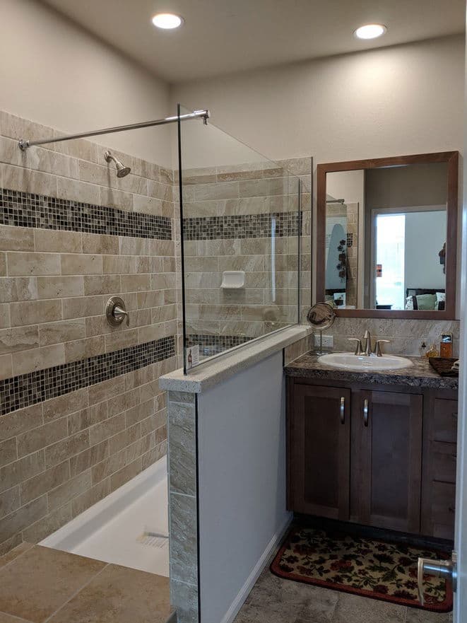 Lakeport 28523l  home features