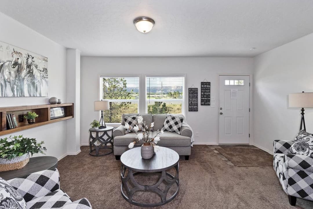 Dreamworks dw4603f interior home features
