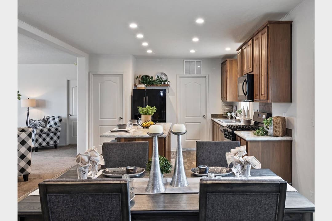Dreamworks dw4603f interior home features