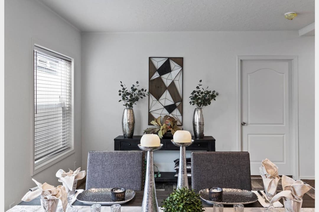 Dreamworks dw4603f interior home features