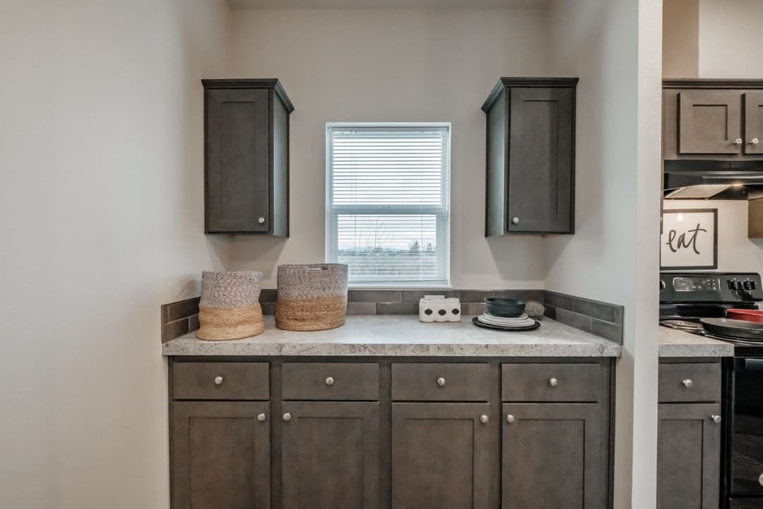 Canyon interior home features