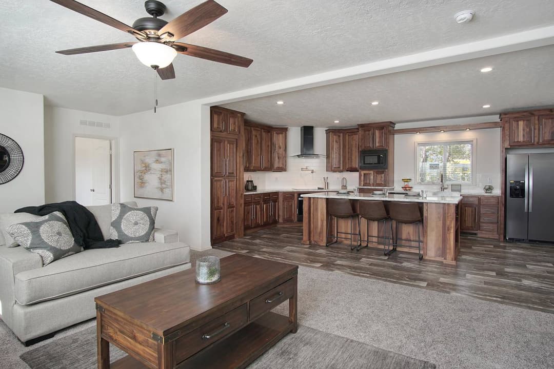 Hidden valley hv6663m interior home features