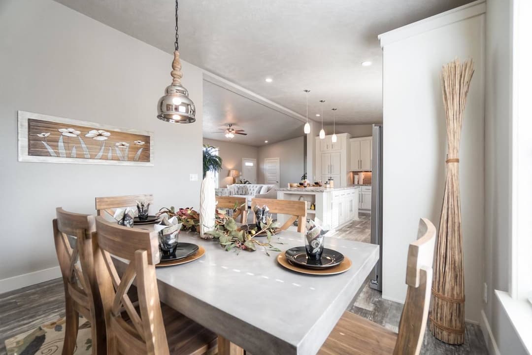 Hidden valley hv4663m interior home features