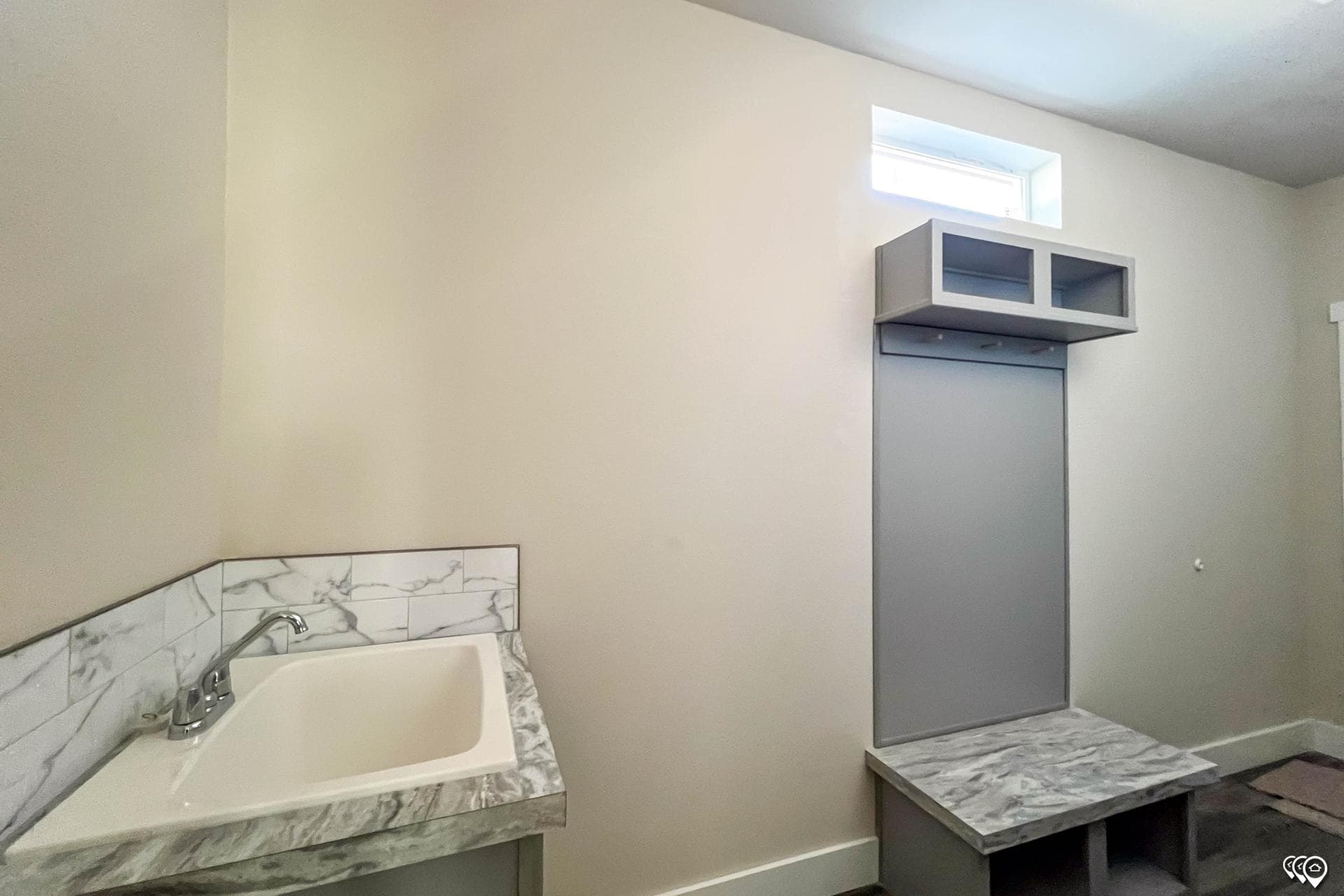 Mount olympus 28764a  home features