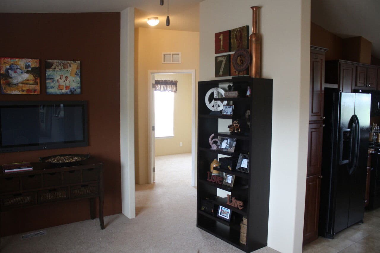 Cushman cabin interior home features