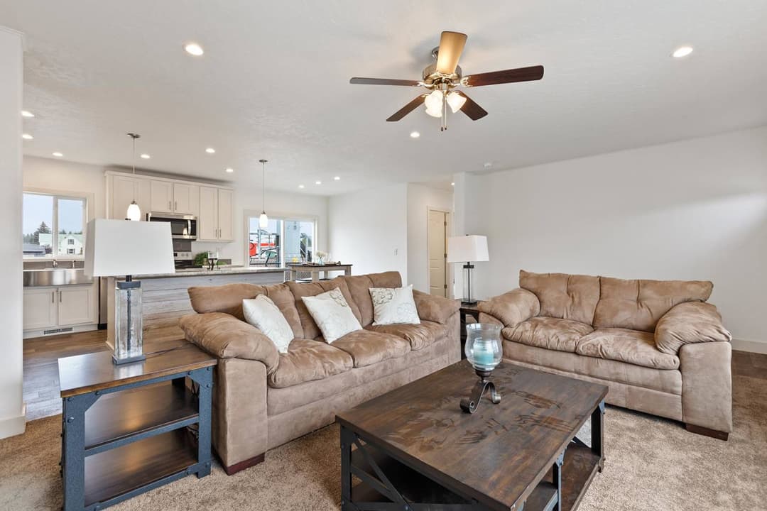Dreamworks dw4724b interior home features