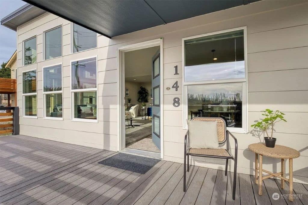 Brook haven exterior home features