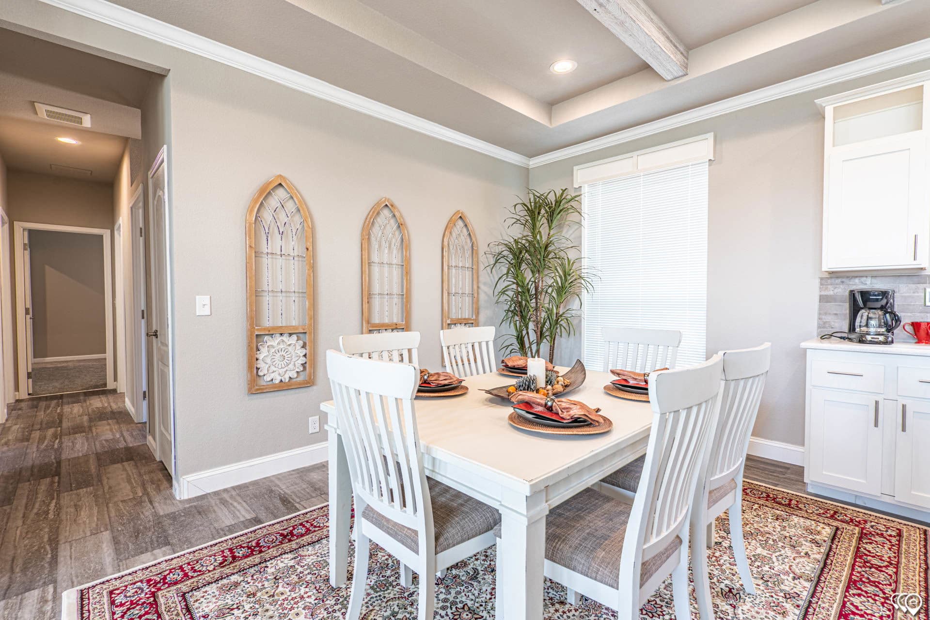 Ranchero grande 30764h  home features