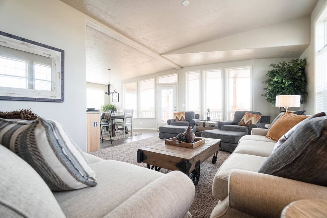 Crystal bay estates cb4603c interior home features