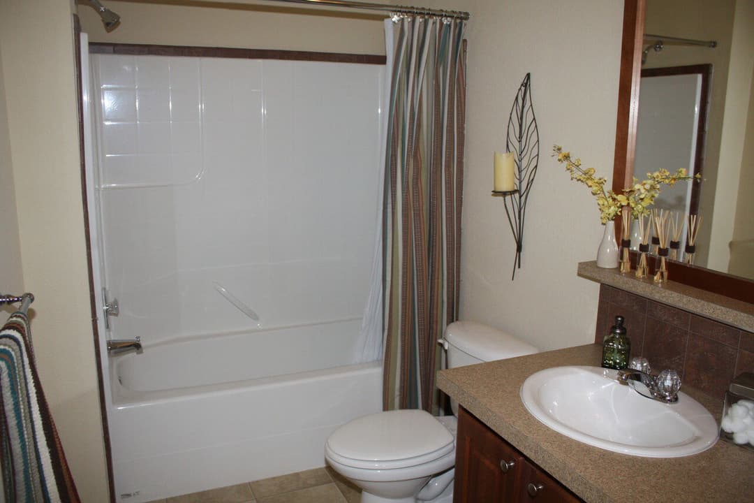 Cushman cabin bathroom home features