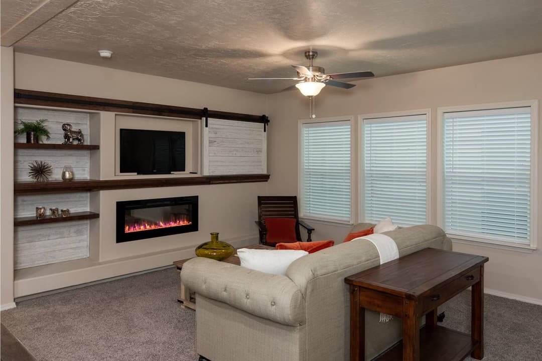 Catena ct4644b interior home features