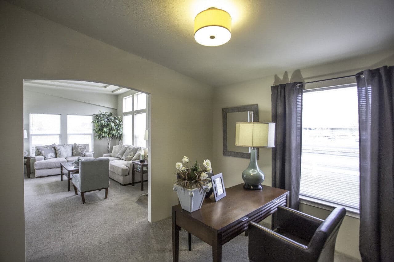 The sunset bay 28563b interior home features