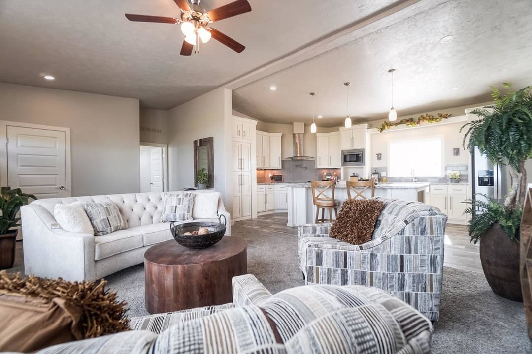 Hidden valley hv4663m interior home features
