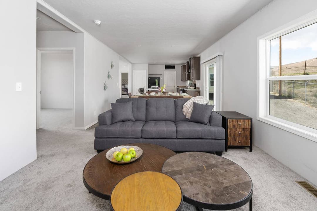 Dreamworks dw4603f interior home features