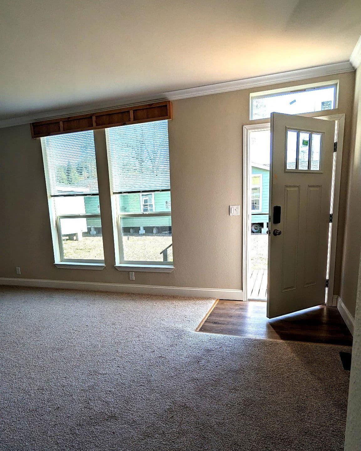 Phoenix dream 24442b  home features