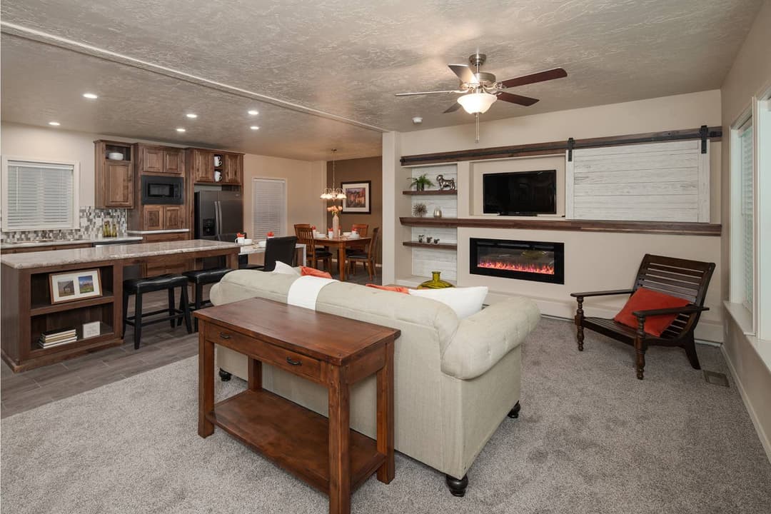 Catena ct4644b interior home features