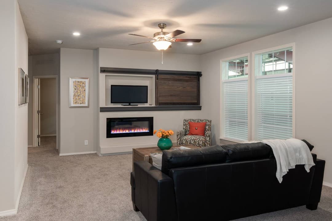 Hidden creek hc6563p interior home features