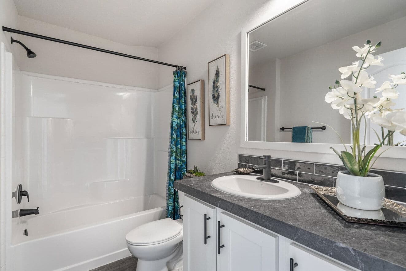 River's edge 28362b  home features